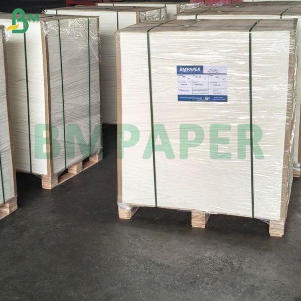190g to 400g White Coated Triplex Paper Board For Calendar 72 x 102cm High Stiffness