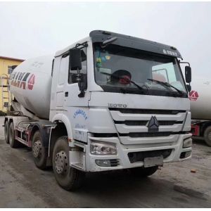 8x4 12 Wheels 12M3 Used Concrete Mixer Truck