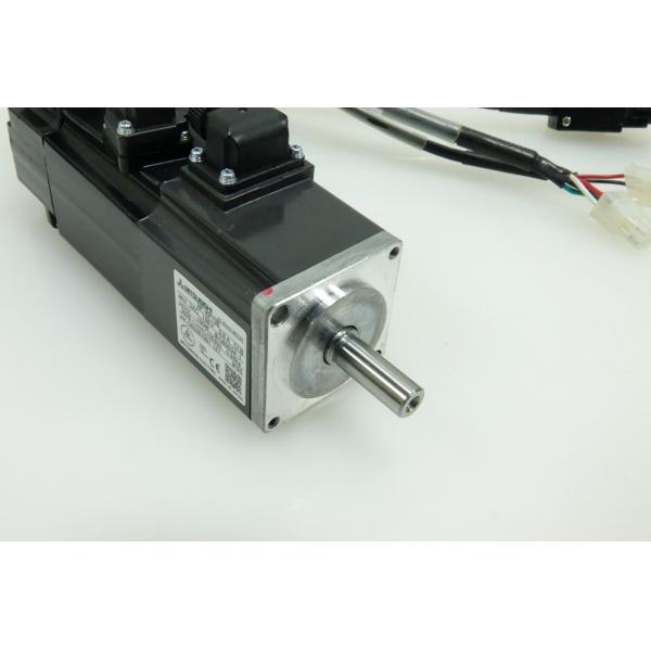 Mitsubishi HF-KP13B AC Servo Motor 3 PHASE 100W 106V 3000RPM NEW