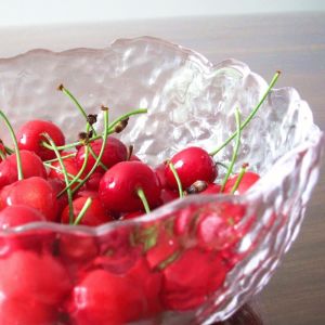 Hammered Pattern Irregular Shape Crystal Salad Serving Bowl