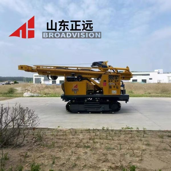 Buy Track-type High-efficiency Water Well Drilling Rig For Adaptive Drilling In Complex Strata - Fuel-efficient And Durable at wholesale prices