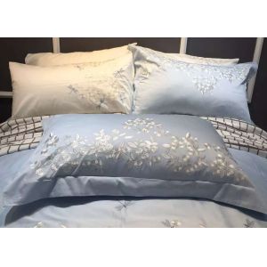 Embroidered Modern Bedding Sets 4Pcs Logo Customized With Different Size