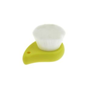 China Natural Soft Yellow Facial Cleansing Brush No Irritate To Skin on sale