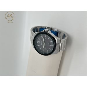 Luxury Waterproof Quartz Movement Watch Date Showing Stainless Steel Strap