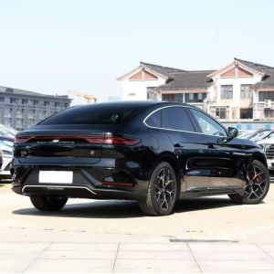 2024 Byd Han EV Electric Car with Long Battery Life 700km and Displacement