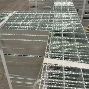 Premium Steel-Made Grating, Excellent Load-Bearing Capacity