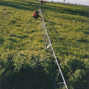 Tubular Hot Dip Galvanized 40m Guyed Mast Tower