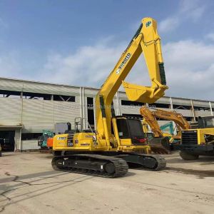 Japan Used Komatsu PC220 Excavator with Original Hydraulic Pump and 22 Ton