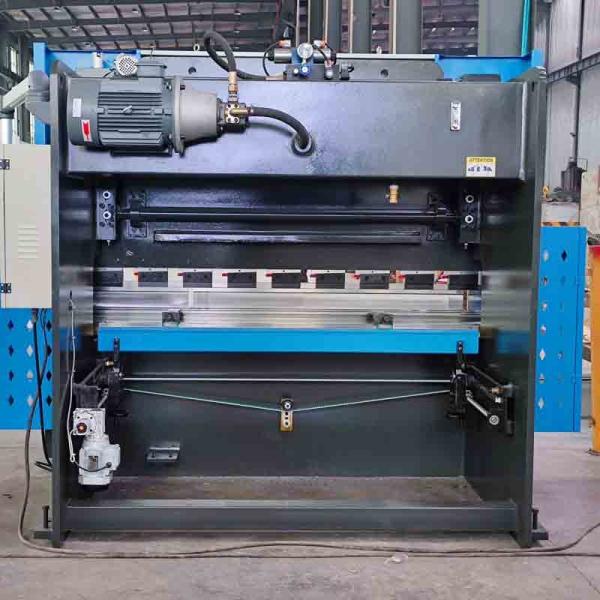 CNC Hydraulic Press Brake 3mm With E21 Controller 5.5Kw 63T 2500mm