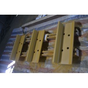 HRC 20 Track Shoe Plate D475A Rubber Pads Excavator