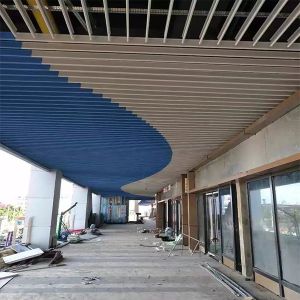 Quality 25Wx150H Aluminum Metal Ceiling Thickness 0.7mm Dripping Baffle Ceiling for sale