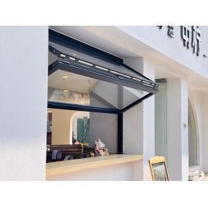 Desert Climate Folding Windows - Heat-Reflective Coatings