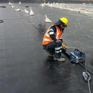 0.75-2.5mm HDPE Geomembrane Pond liner For Landfill Fish Shrimp Pond Dam