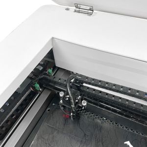 Glass 110v Screen Protector Laser Cutting Machine Daqin Co2 Water Cooling