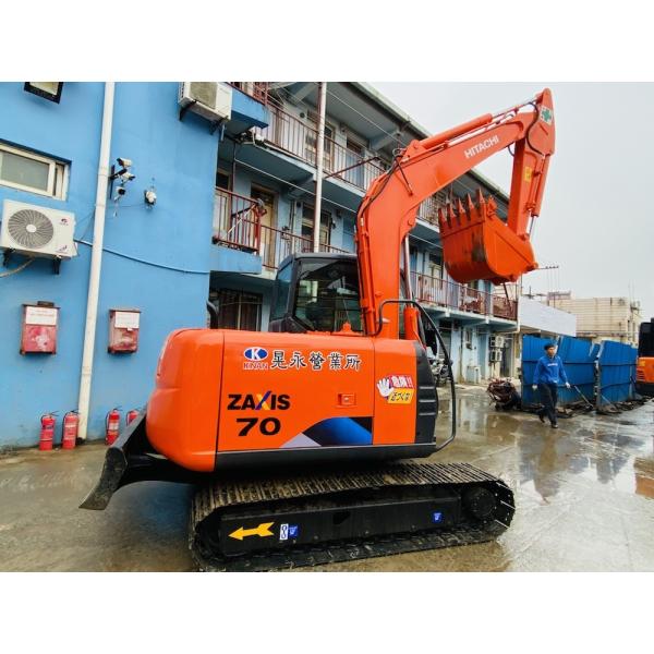 7 Ton Original Japan Used Hitachi ZX70 Crawler Excavator With 40.5KW Engine