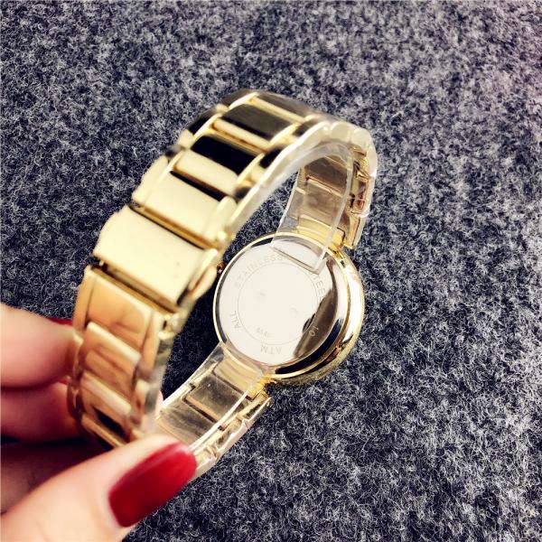 5ATM Waterproof Alloy Quartz Wrist Watch 12mm Thickness For Men