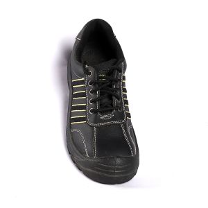 Metal Eyelets Safety Boots With Low Cut Waterproof Safety Shoes