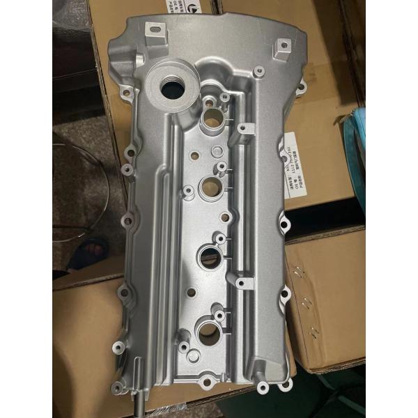 22410-2G100 Automobile Engine Parts Hyundai Valve Cover For IX35
