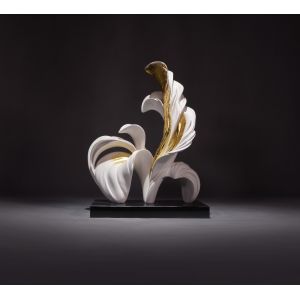 Abstract Resin Art Sculpture White Devil'S Advocate Sculpture Tone Aureate