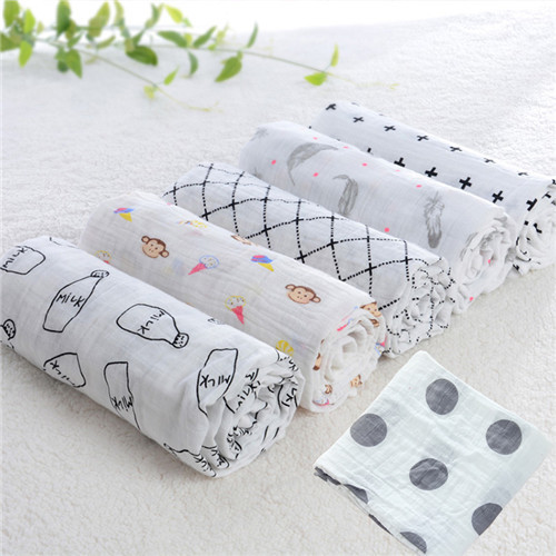 Wearable Organic Gauze Swaddle Blanket , Baby Muslin Fabric Original Design Pattern