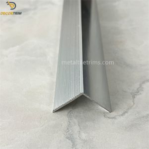30mm×30mm Aluminum Edge Corner 6063 T5 2.5 Meter Length