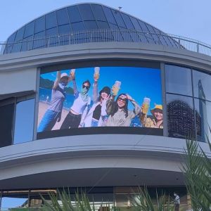 P10 P8 LED Advertising Display Screen 8mm IP67 Commercial