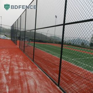 Kid-Safe Chain Link Fence Play Area Enclosure