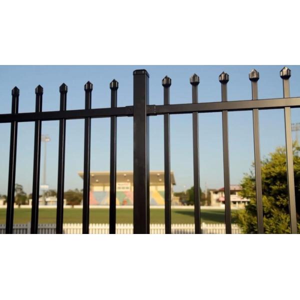 Stain Green Powder Hercules Q235 Steel Fencing Panels Falt Top Design