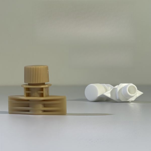 Portable and Durable 5mm PE Plastic Screw Cap with Flip Top Spout Lids Food Grade Safe Rim for Cosmetic Flexible Packaging