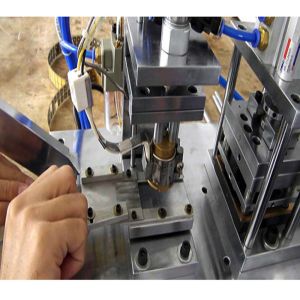 Semi Auto Contact IC Card Module Cutter For Cutting The Single IC Chips