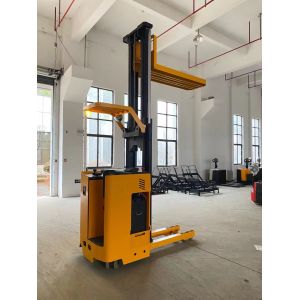 Electric Pallet Stacker Warehousing Equipment Stacking Goods Between Shelves