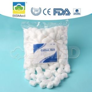 China Small Absorbent Surgical Cotton Balls , Disposable Medical Cotton Balls on sale