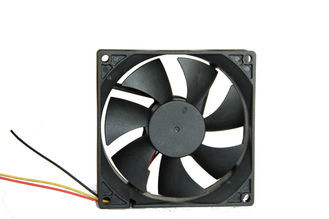 12V Auto Cooling DC Axial Fans , Computer Box Brushless Cooling fan Sleeve