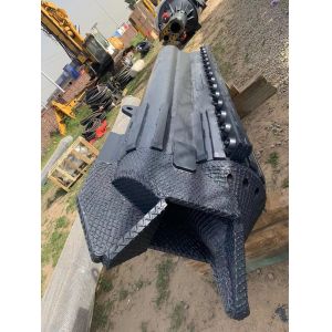 Bottom Feed Type Vibroflation Device Applied In Silty Or Silty Soil With Low