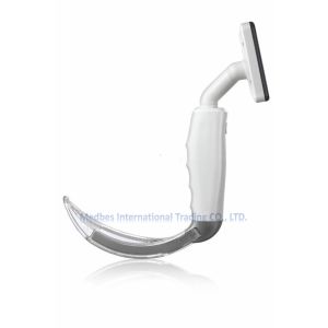 Video laryngoscope with 3 free reusable blades