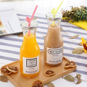 500ml Thick Glass Beverage Bottle With Straw / Lid Environmentally Friendly