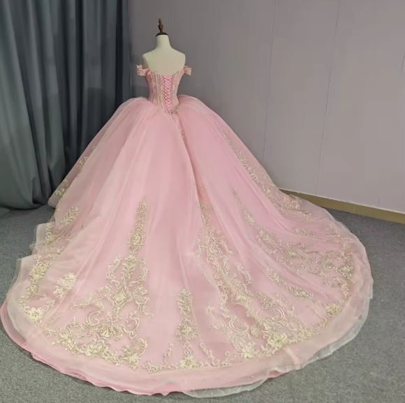 Beautiful Sweetheart Neck Off-the-shoulder Beaded Appliqued Ball Gown Party Girl 12 Years Pink Organza Quinceanera Dress