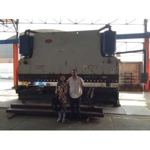 High Mast Thickness 16mm Cnc Hydraulic Press Brake Machine With 2600mm Distance Between Columns