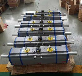 135 degree pneumatic rotary actuator control for valves