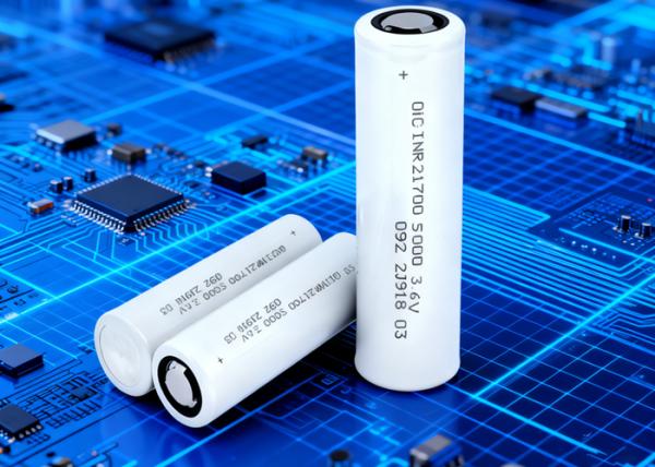 Buy 3.6V 5000mAh 21700 Lithium-Ion Cell with NCM/NMC Cathode and Low Temperature Performance for Industrial Applications at wholesale prices