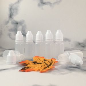 Screw Cap Sealing Plastic Dropper Bottles for Controlled Dispensing