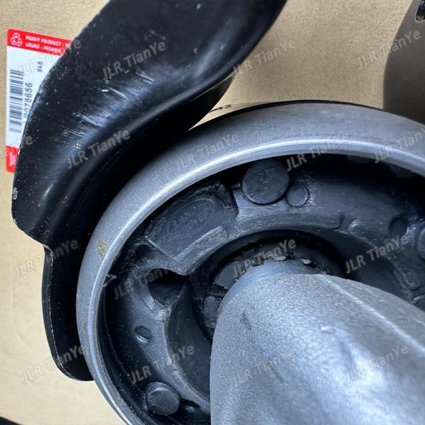 Land Rover Spares LR078656 LR078657 Pair Of Front Suspension Control Arm