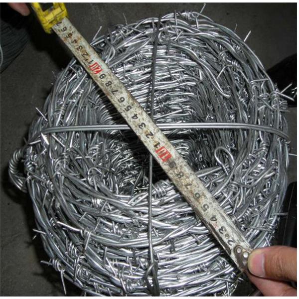 2mm * 2mm 1.6mm * 1.6mm Galvanized Barbed Wire, Hot Dip Galvanized Iron Wire Fence