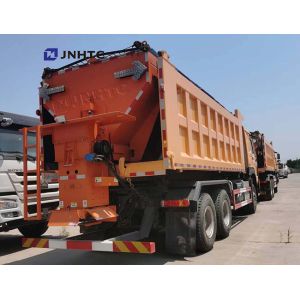 Road Sweeper Snow Plow Pickup Truck Sinotruk Howo 371hp 300L