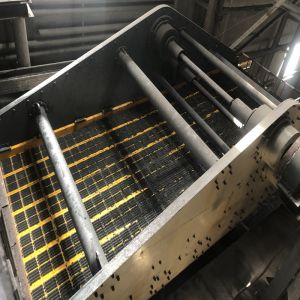 Vibrating Screen Mining Screening Equipment For Ore Processing