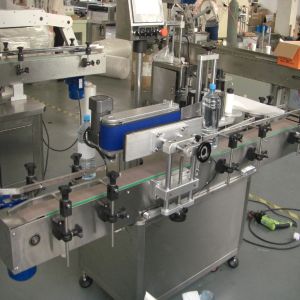 300mm Round Bottle Labeling Machine With Stainless Steel Housing