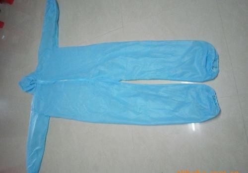 Buy Infection Control Isolation Protective Gowns Infection Control With Pockets at wholesale prices