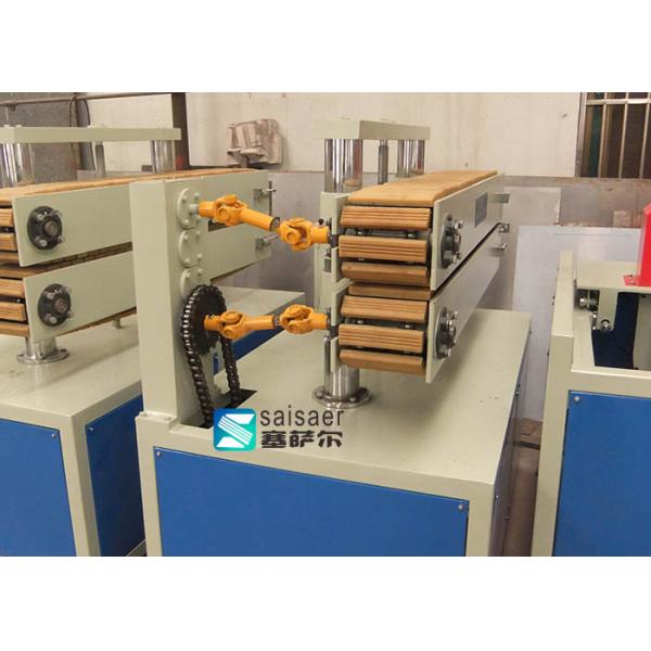 Compact Downstream Extrusion Equipment Caterpillar Pullers Stepless Speed Regulation