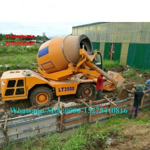 Durable Concrete Construction Equipment 4X4X2 Mobile Cement Mixer Trucks