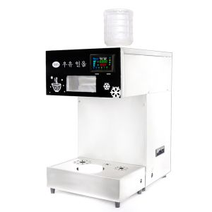 Direct 220kg Ice Yield Water Cooling Snow Ice Machine with Easy-To-Operate